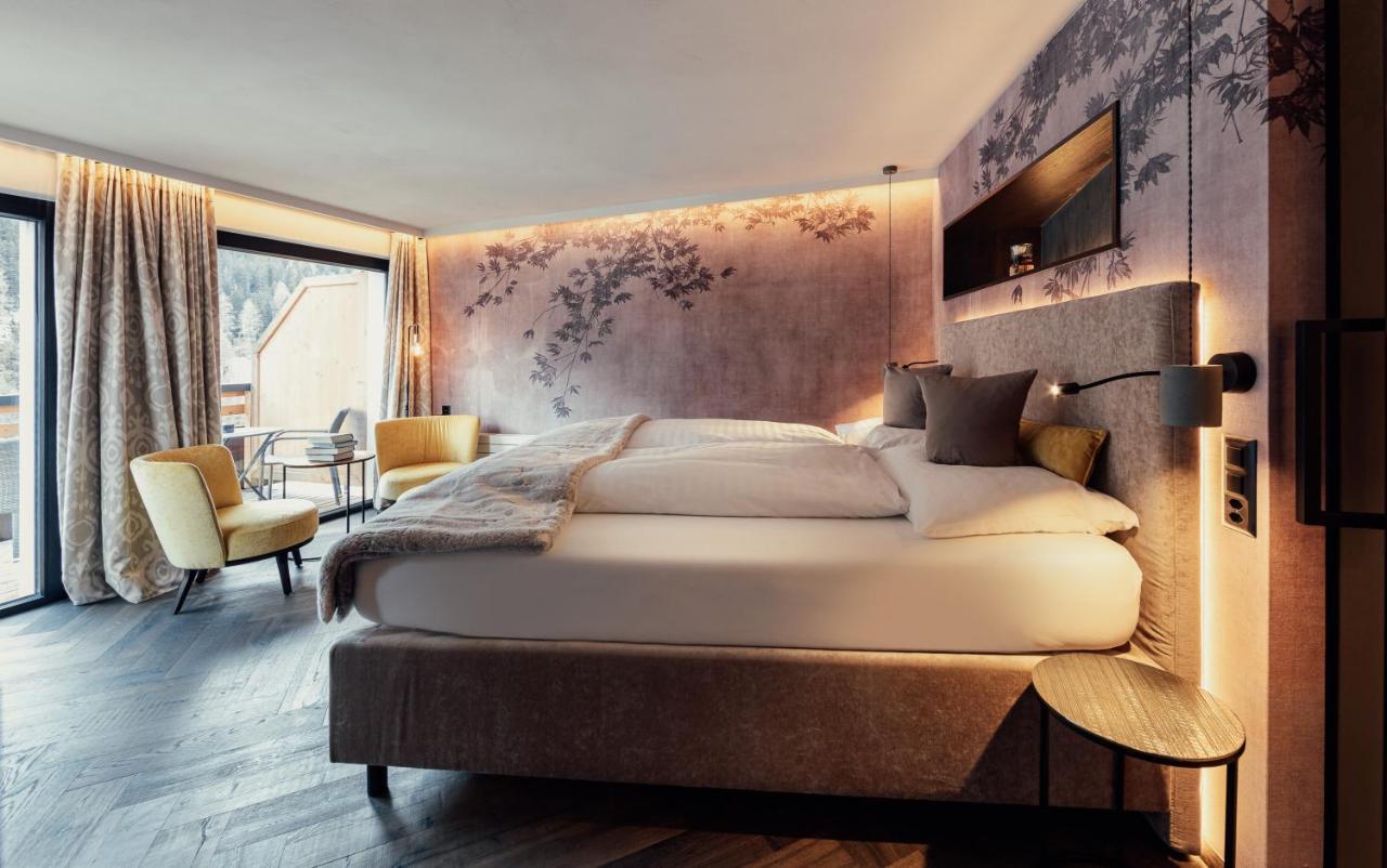 Laret Private Boutique Hotel - Adults Only Samnaun Exteriör bild