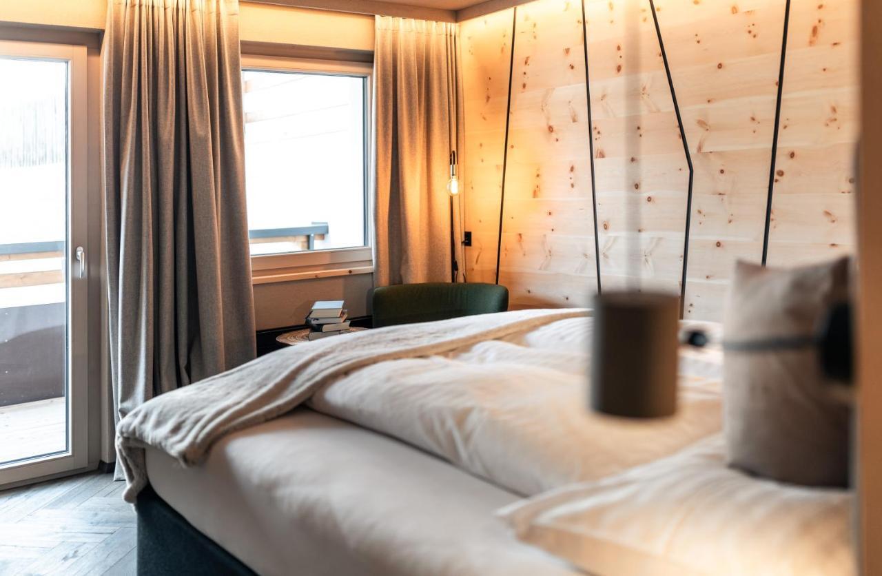 Laret Private Boutique Hotel - Adults Only Samnaun Exteriör bild