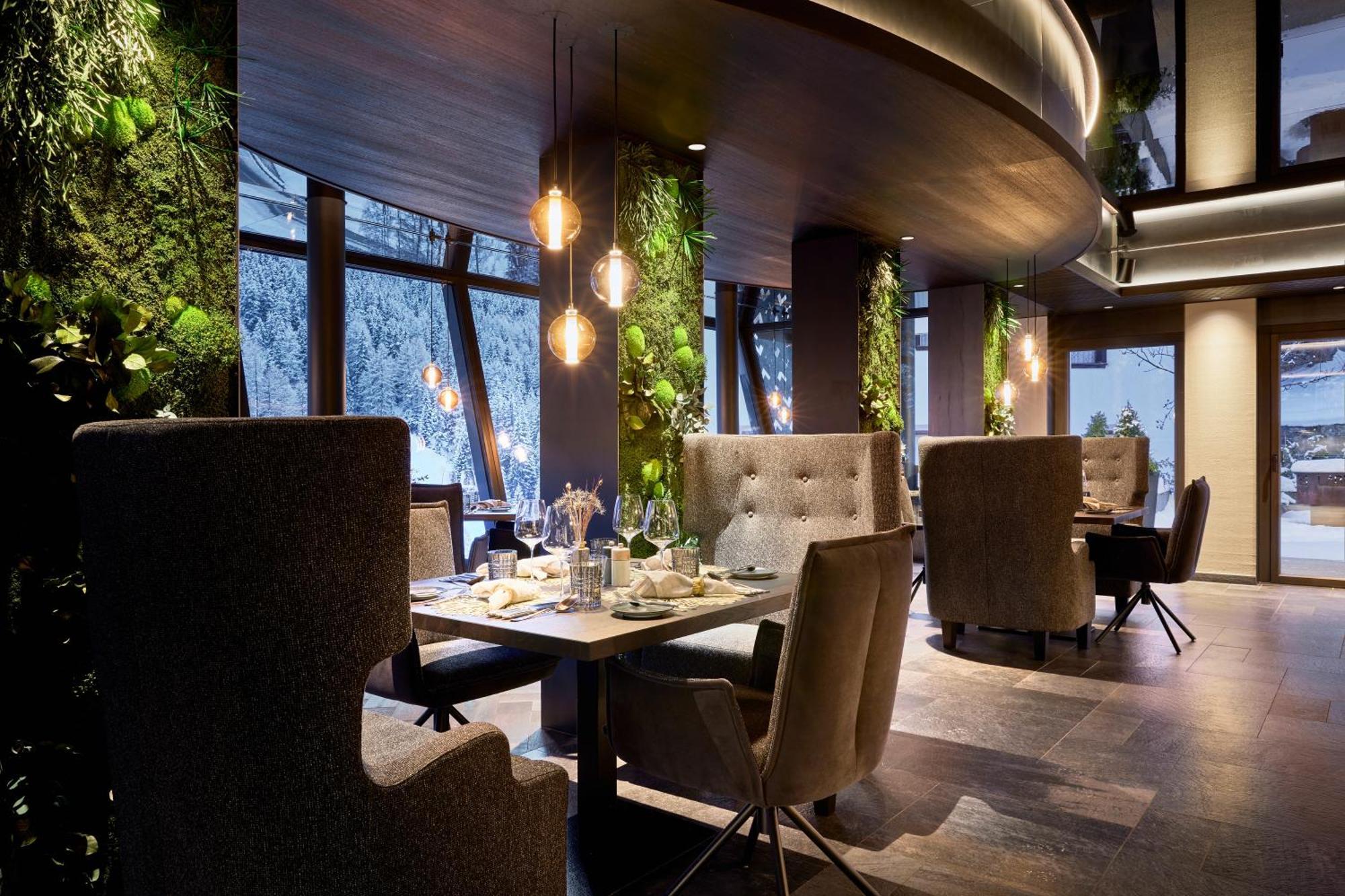 Laret Private Boutique Hotel - Adults Only Samnaun Exteriör bild
