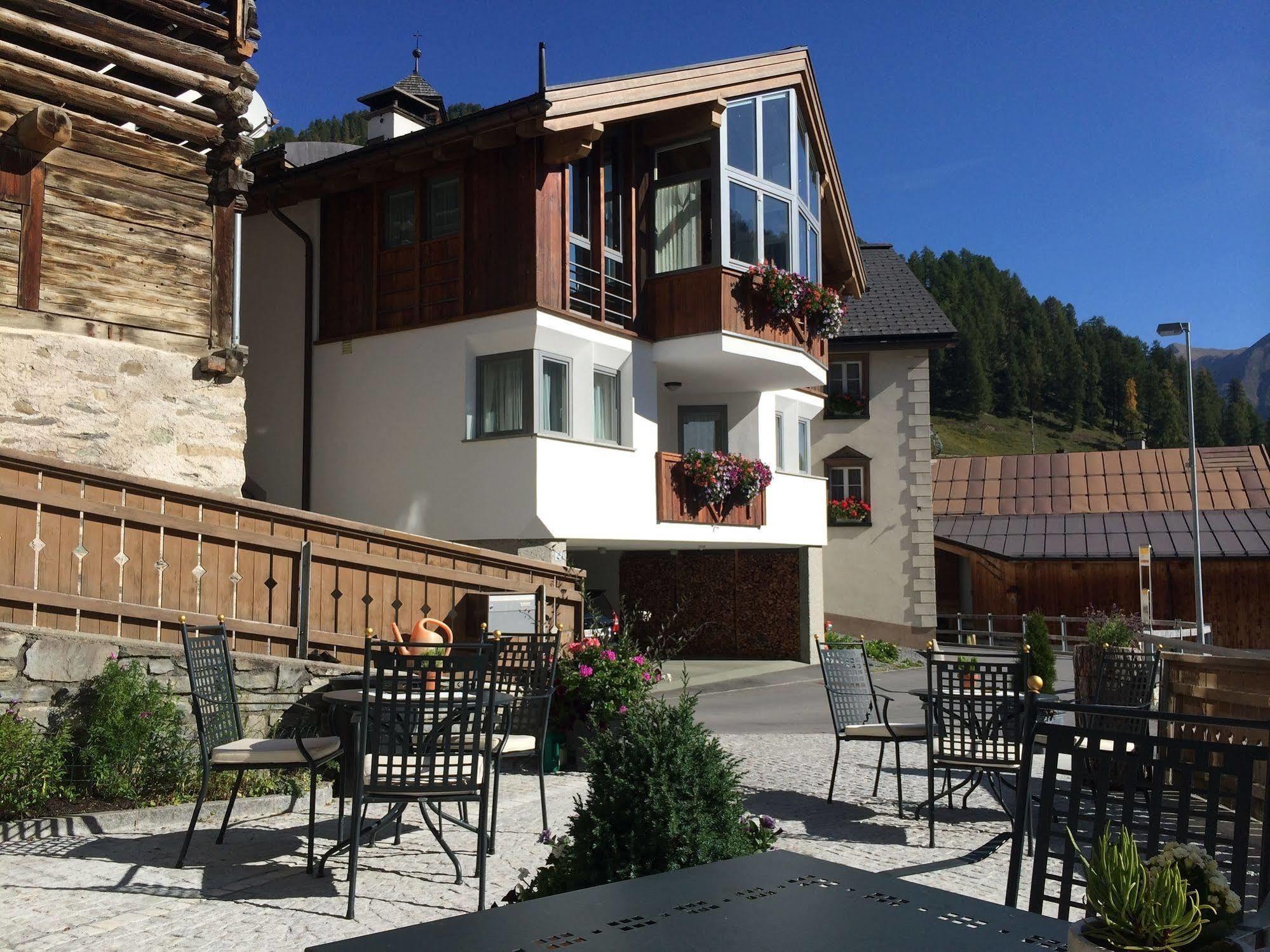 Laret Private Boutique Hotel - Adults Only Samnaun Exteriör bild