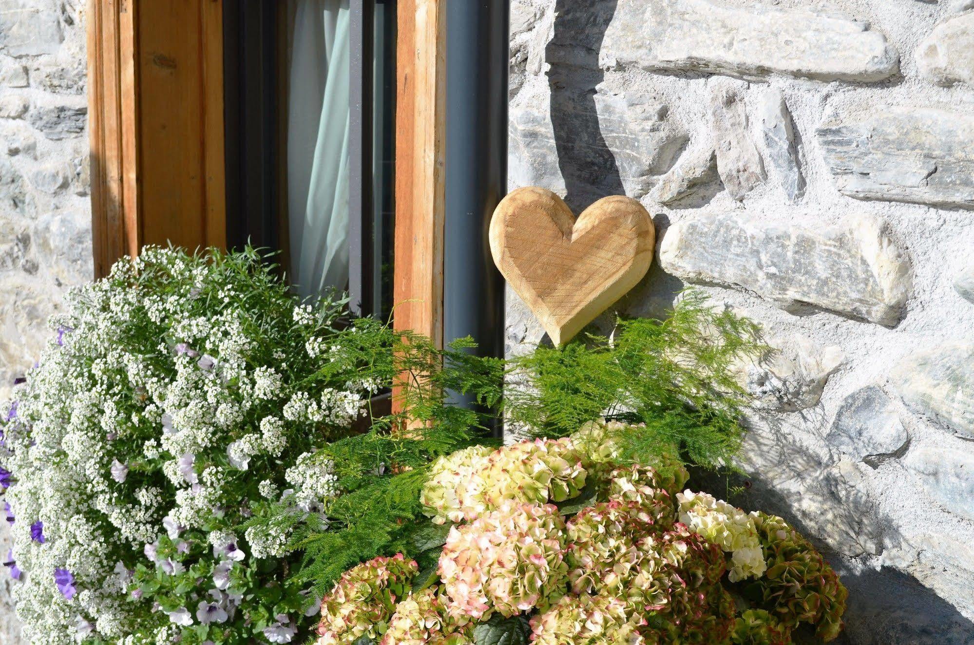 Laret Private Boutique Hotel - Adults Only Samnaun Exteriör bild