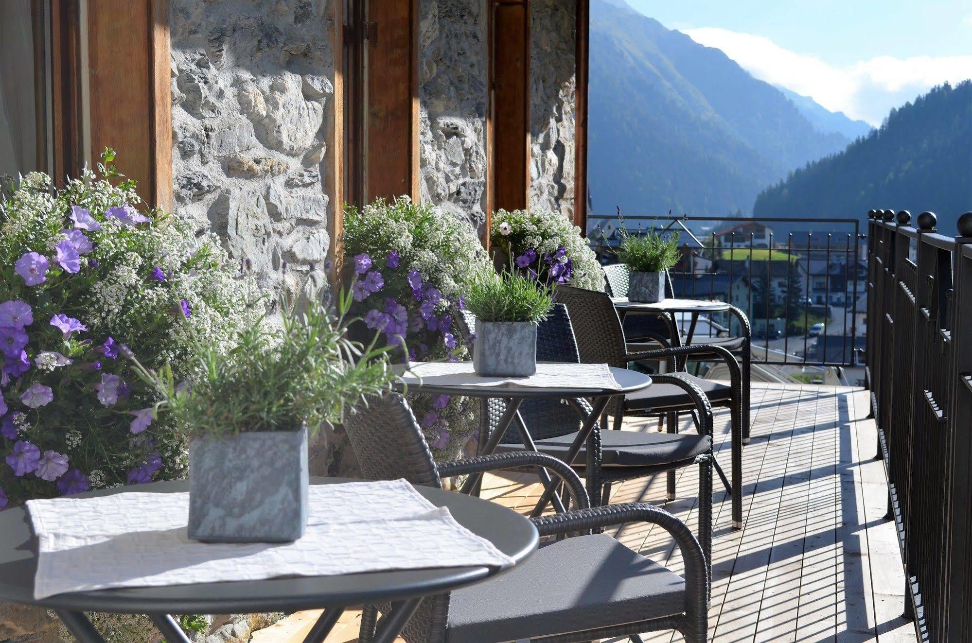 Laret Private Boutique Hotel - Adults Only Samnaun Exteriör bild